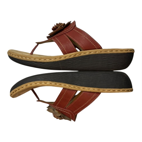 New Cliffs White Mountain Brown Leather Wedge Sandals Size 9 Flower Thong Sandal - Picture 10 of 13